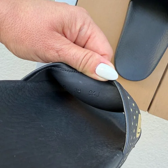 Gucci Black and Gold Star Slide Sandals AUTHENTIC size 38 - Picture 14 of 16